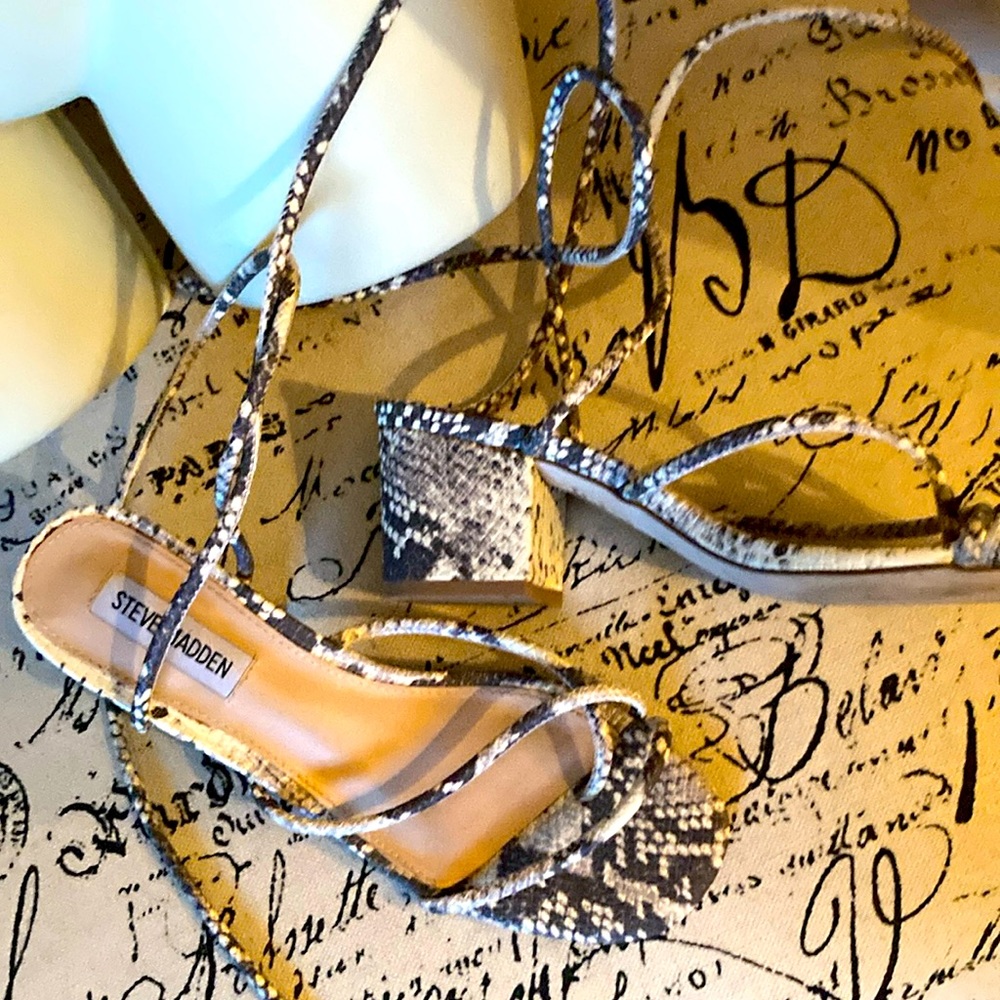 Steve Madden laces ankle sandal❤️❤️